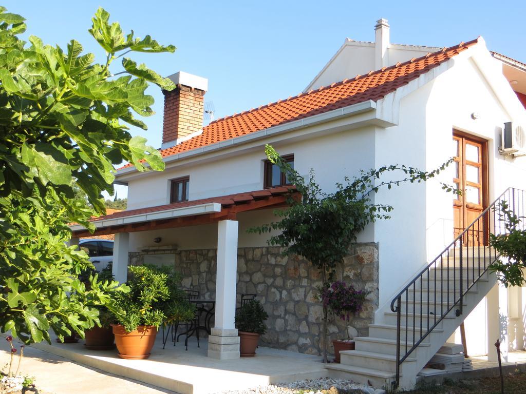 Holiday Home Artina 2 로비스테 객실 사진